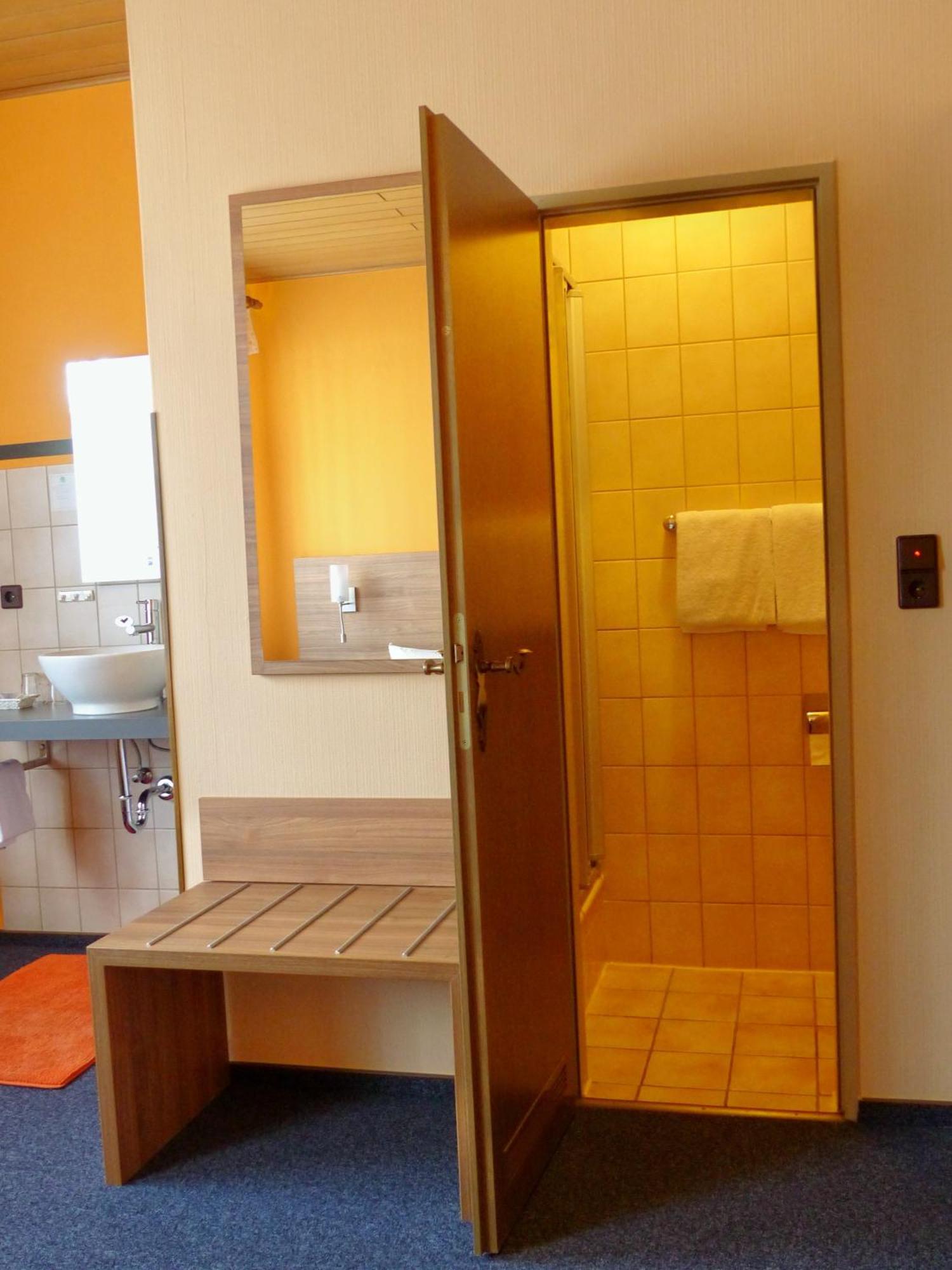 Zur Lindenau Hotel Rüdesheim am Rhein Szoba fotó